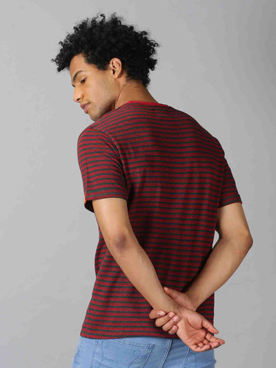 Men Red Striped Round Neck Casual T-Shirt